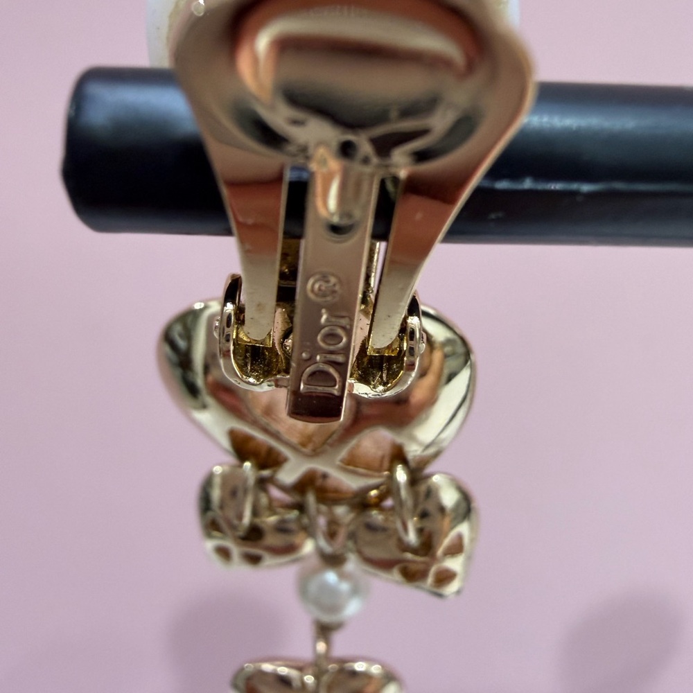 #235 Dior Gold Heart and Pearl Earrings - Picture 8 of 13